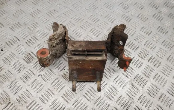 Ford F150 Gearbox mount