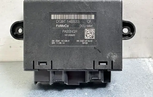 Ford Mondeo MK V Door control unit/module DG9T14B533CF