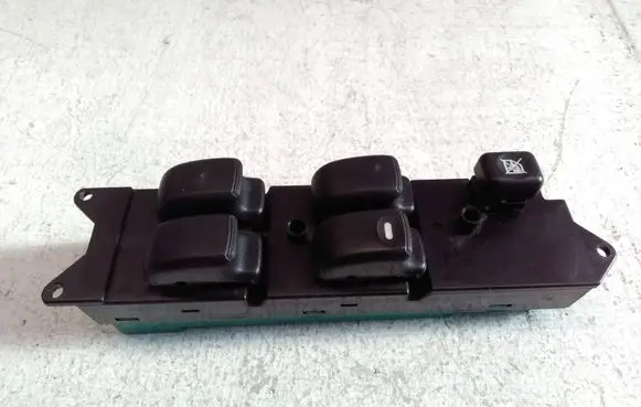 Mitsubishi Pajero Electric window control switch MR587930 C8DD255MEU