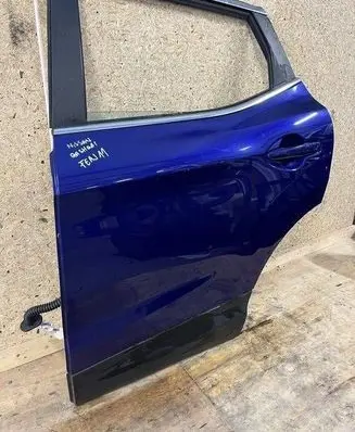 Nissan Qashqai Rear door 121212