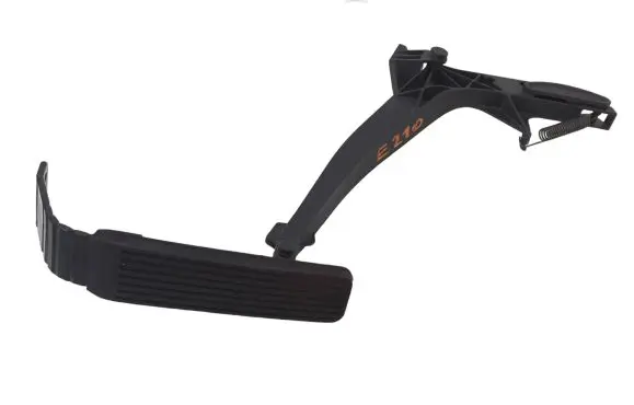 Mercedes-Benz E W210 Accelerator throttle pedal 2203010001