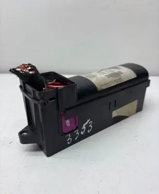 Volkswagen Touran I Fuse module 27022004 0425104448 TAB016460
