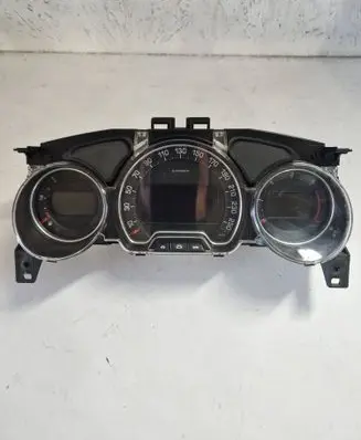 Speedometer (instrument cluster)