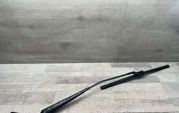 BMW X5 E70 Front wiper blade arm 7294572