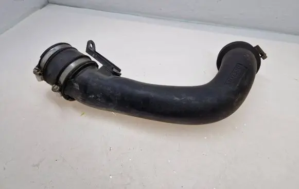 Volvo XC60 Intercooler hose/pipe 6896526 30741667