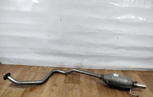 Toyota Avensis T250 Muffler/silencer 