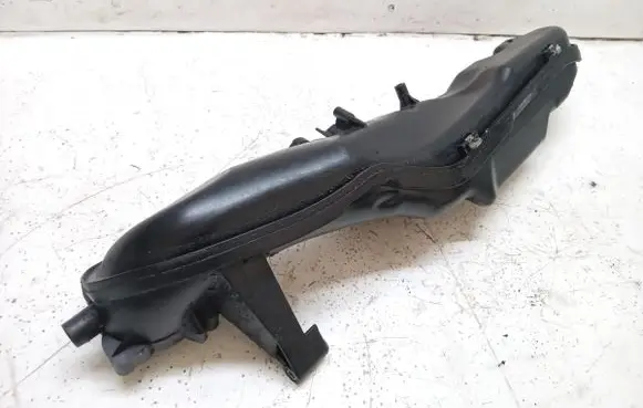 BMW 7 F01 F02 F03 F04 Intake manifold 7555666
