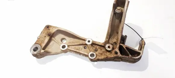 Front lower control arm/wishbone