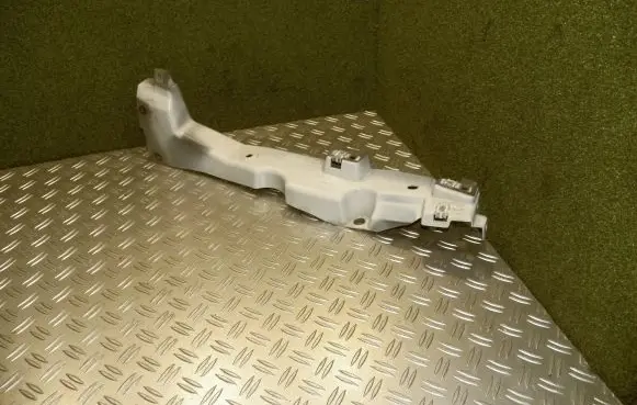 Mercedes-Benz Citan W415 Fender mounting bracket 631238779R