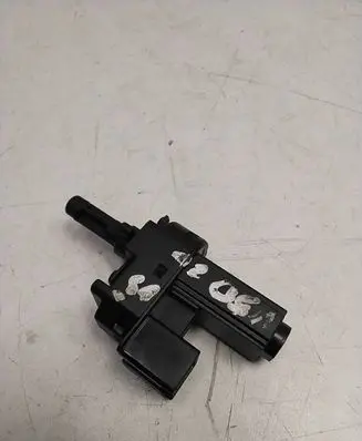 Volvo V50 Clutch pedal sensor 4M5T7C534AA