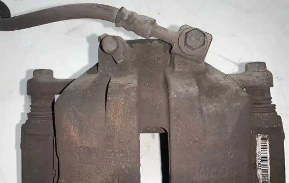 Opel Insignia A Front brake caliper 22958766