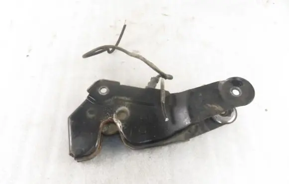 Man TGE 1gen Engine bonnet/hood lock/catch FHS35A1023497