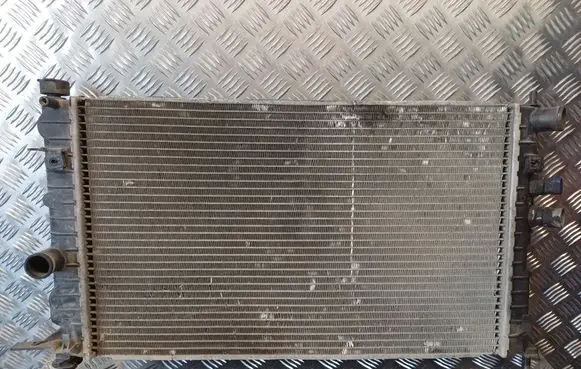 Opel Vectra B Coolant radiator 52464656