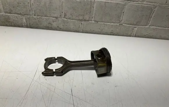 BMW 3 E92 E93 Piston with connecting rod 7589201