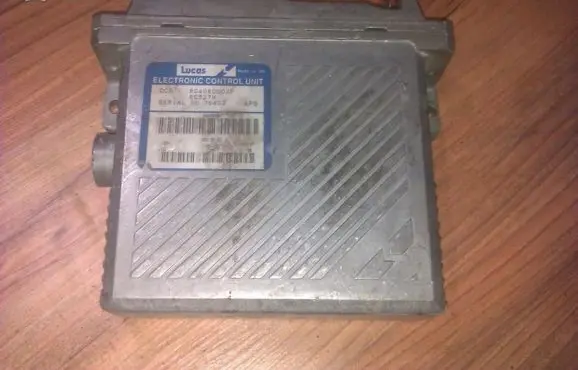 Fiat Bravo - Brava Engine control unit/module r04080003f