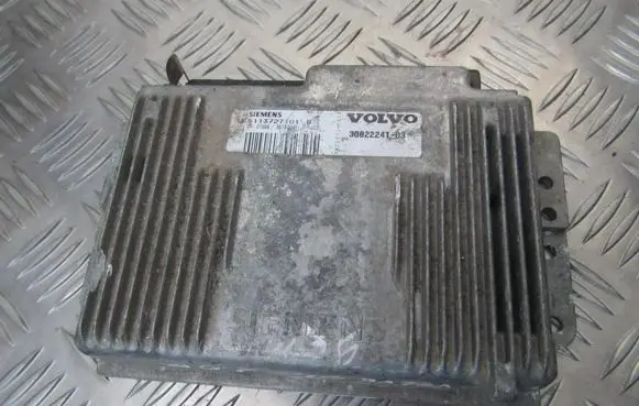 Volvo S40, V40 Engine control unit/module 3082224103 30822241-03