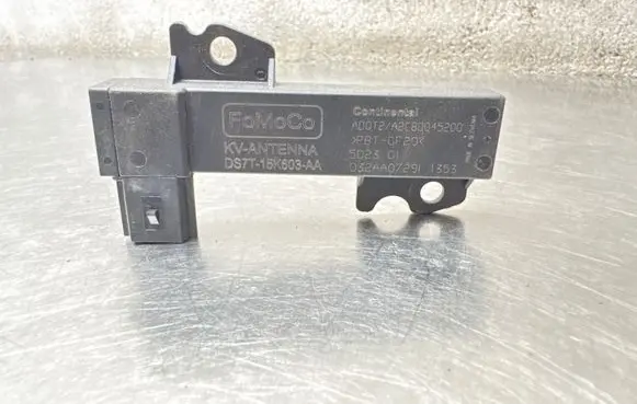 Ford Edge II Aerial antenna amplifier DS7T15K603AA A2C80045200 032AA0729