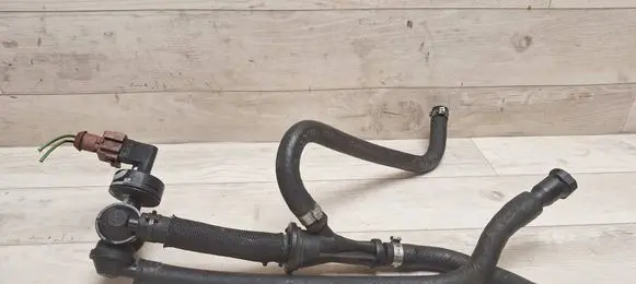 Volvo XC90 Valve vacuum 30645383