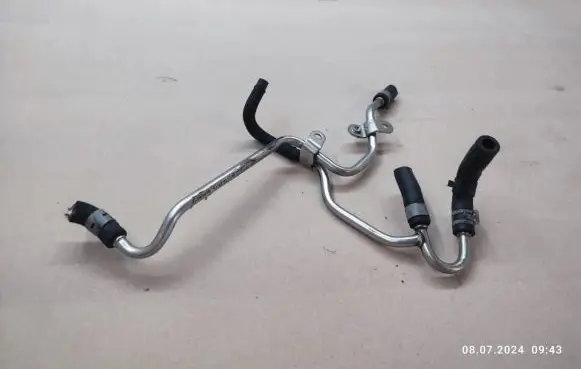 Volkswagen Tiguan Other engine bay part