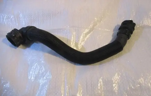 Opel Grandland X Engine coolant pipe/hose