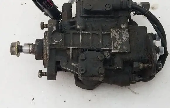 Volkswagen Transporter - Caravelle T4 Fuel injection high pressure pump 0460415983