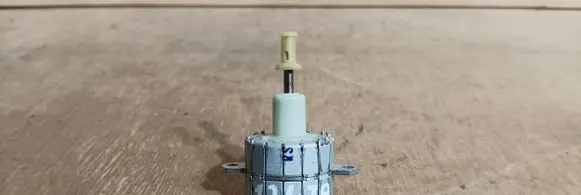 Peugeot 407 Headlight level adjustment motor HELLA