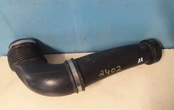 BMW M4 F82 F83 Air intake duct part 7846272
