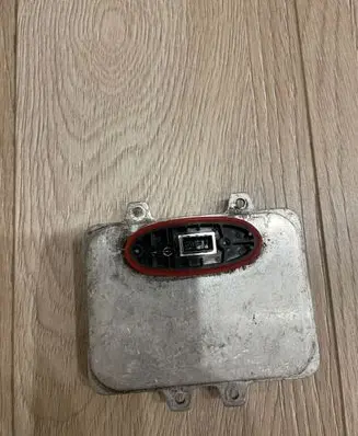 Volkswagen Touareg I Headlight ballast module Xenon