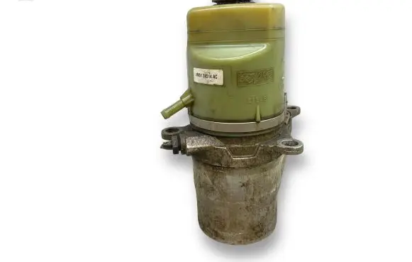 Ford Focus Power steering pump 4M513K514AC