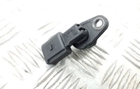 Skoda Octavia Mk2 (1Z) Camshaft position sensor 030907601E