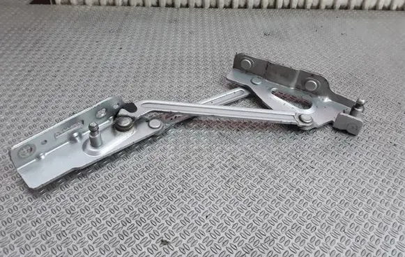 Peugeot 407 Tailgate/trunk/boot hinge
