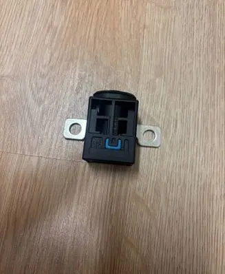 Mercedes-Benz EQC Battery relay fuse N000000006984