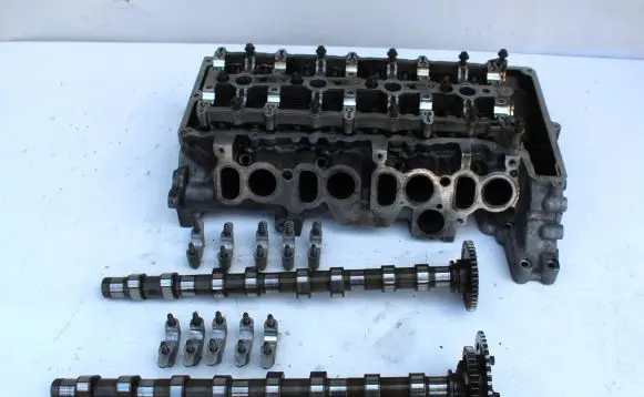 BMW 3 E90 E91 Engine head 7797678