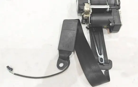 Audi A5 Front seatbelt 8W7857705E