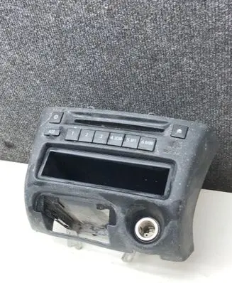 Toyota Yaris Radio/CD/DVD/GPS head unit 861200D140