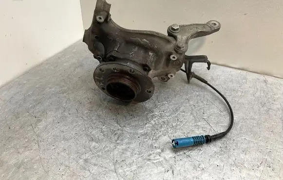 BMW 5 E60 E61 Front wheel hub 6760953