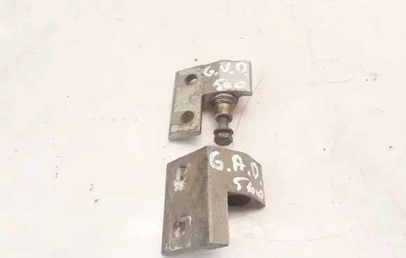 Rear door hinge set