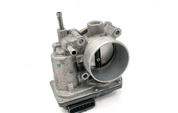 Toyota Prius+ (ZVW40) Throttle valve 2203037060