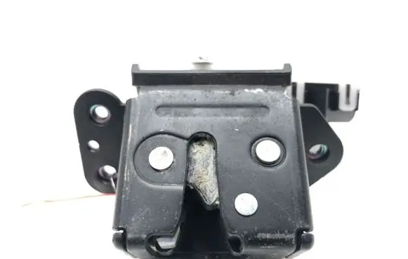 Mazda CX-5 Tailgate exterior lock C6728