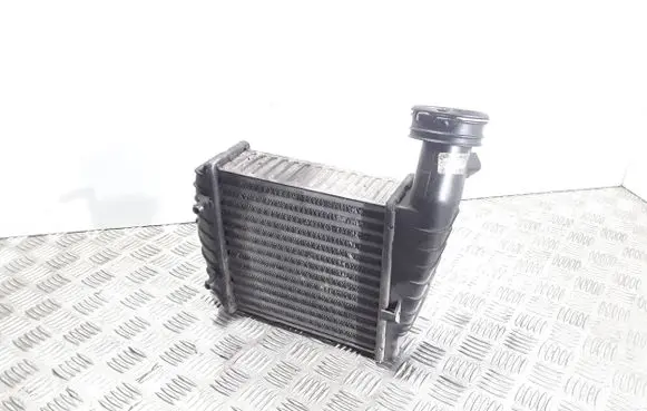 Skoda Superb B5 (3U) Intercooler radiator 3B0145805J