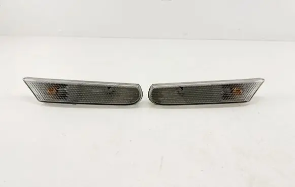 Porsche Boxster 986 Front indicator light 99663104302 99663103302 99663104402