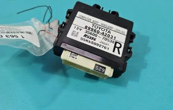 Toyota RAV 4 (XA40) Central body control module 8996042031 IMPRK1563003
