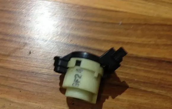 Mitsubishi Carisma Ignition lock contact 