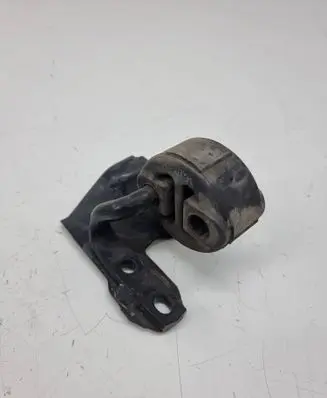 Toyota RAV 4 (XA50) Muffler mount bracket/holder 