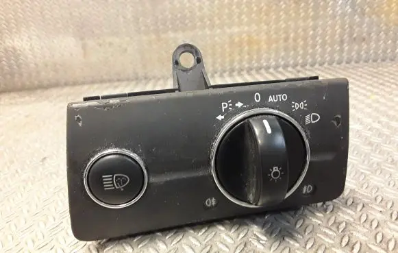 Mercedes-Benz E W211 Light switch 2115450404 A2115450404
