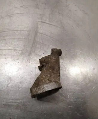 Mercedes-Benz C W203 Engine mounting bracket a6112230704