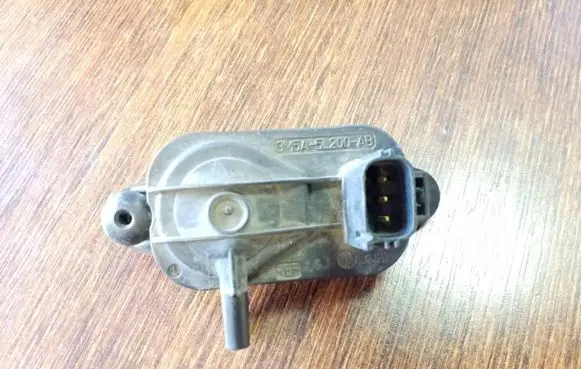 Ford Focus Exhaust gas pressure sensor 3M5A5L200AB
