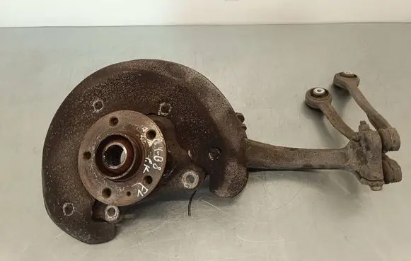 Audi A4 S4 B8 8K Front wheel hub 