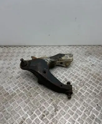 Toyota Land Cruiser (J100) Front lower control arm/wishbone 