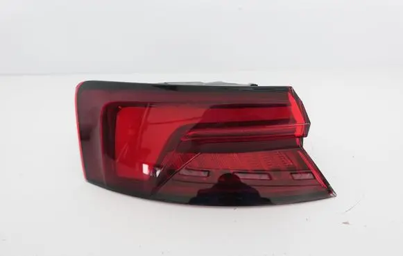 Audi A5 Rear/tail lights 8W6945091G